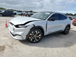 Vehiculos salvage en venta de Copart Clewiston, FL: 2022 Ford Mustang Mach-e Premium