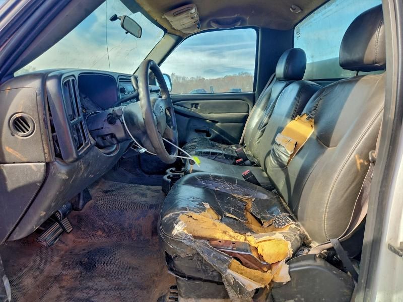 2004 Chevrolet Silverado C2500 Heavy Duty