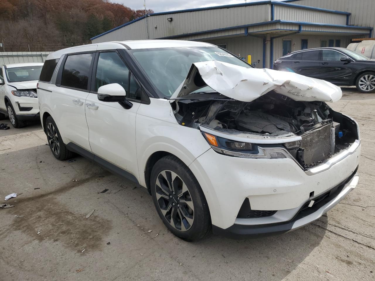 2022 KIA Carnival ex
