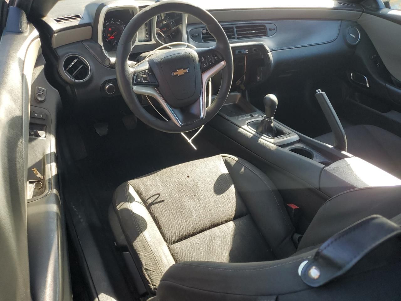 2023 Hyundai 2023 Chevrolet Camaro ls