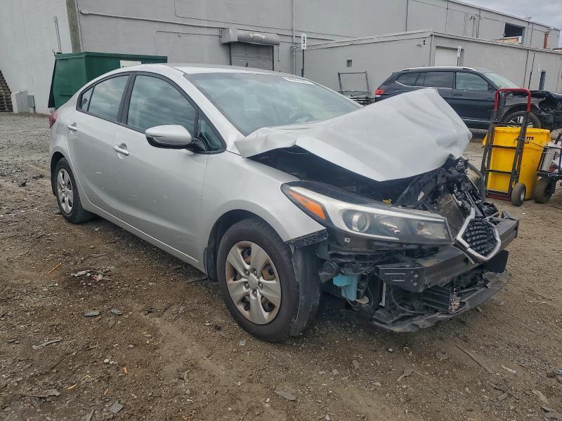 2017 KIA Forte lx