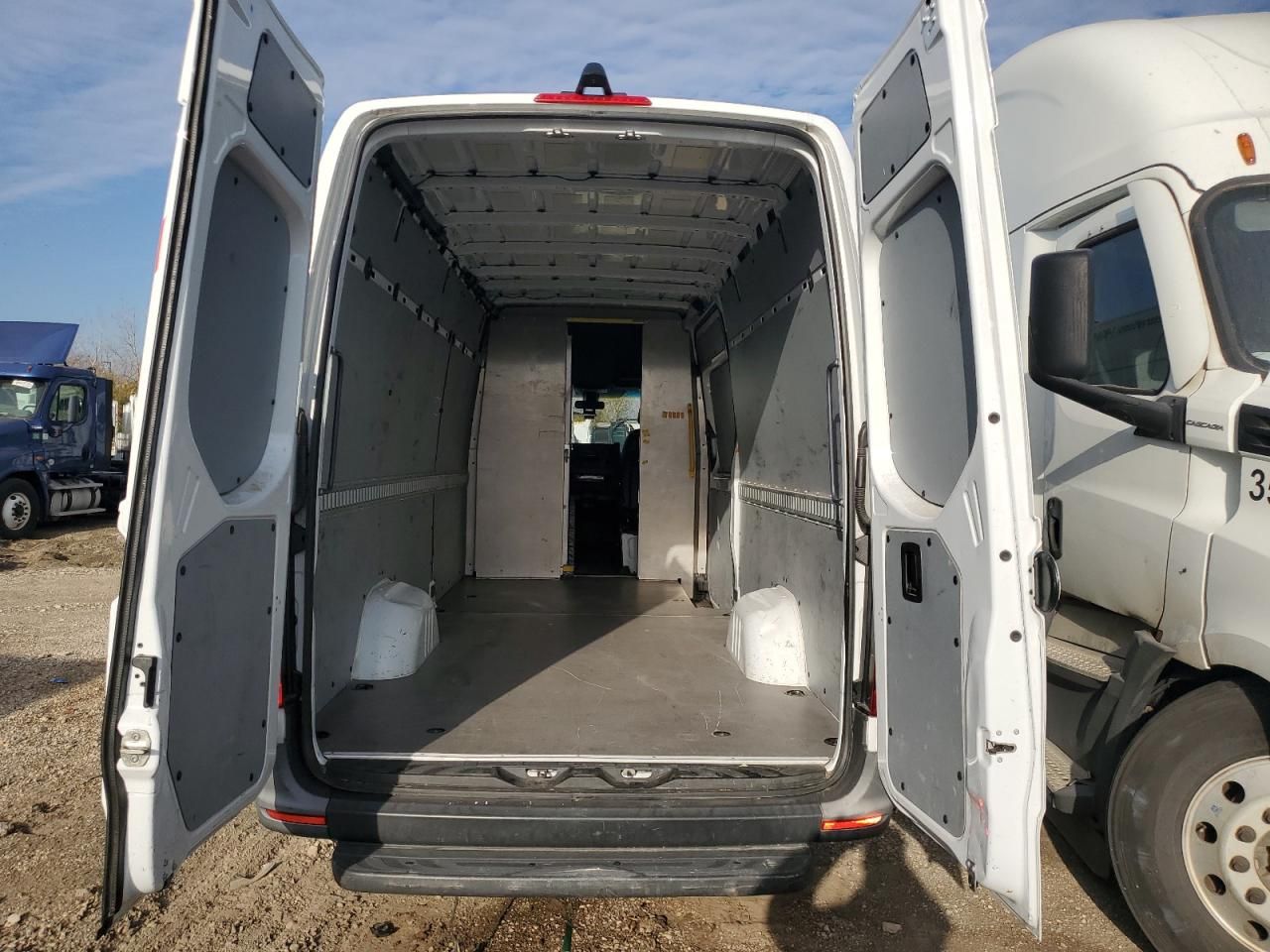 2022 Mercedes-Benz 2022 Mercedes Benz Sprinter 2500 Delivery Van