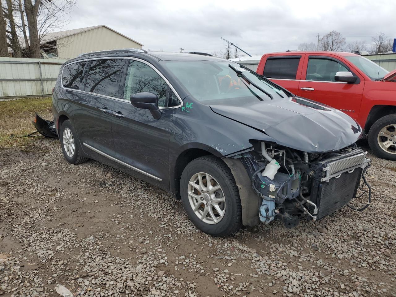 2020 Chrysler Pacifica Touring l
