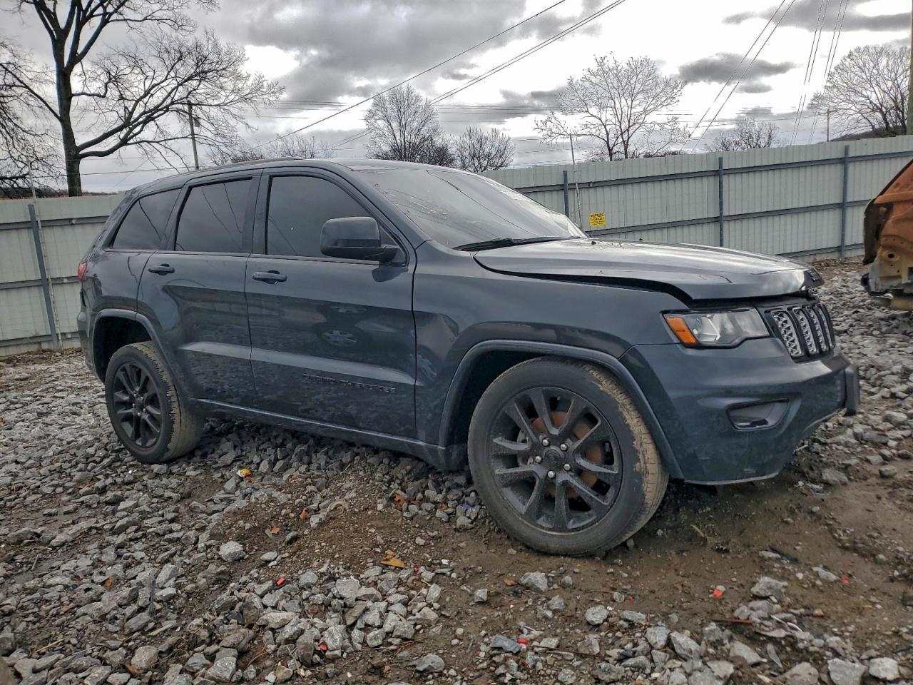2017 Jeep Cherokee l