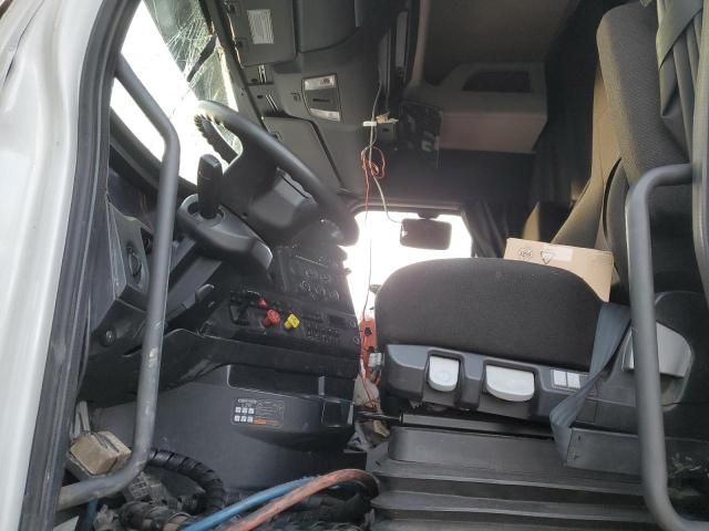 2023 Freightliner Cascadia 126 Semi Truck