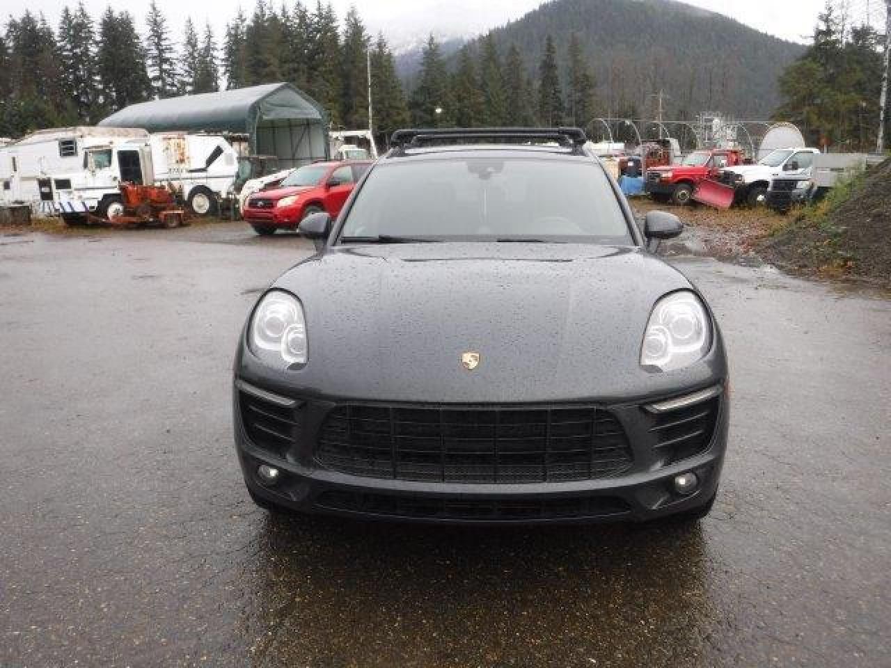 2018 Porsche Macan s