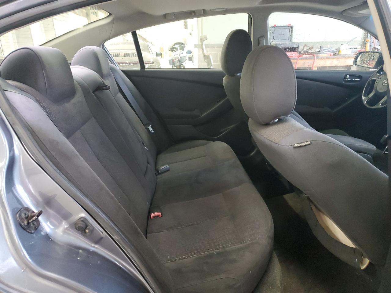 2010 Nissan Altima Base