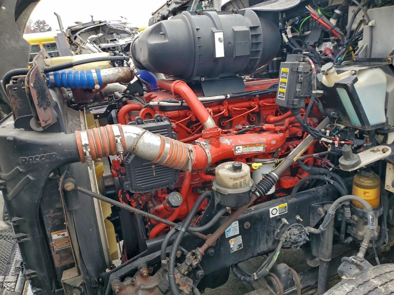 2013 Kenworth T600 Semi Truck