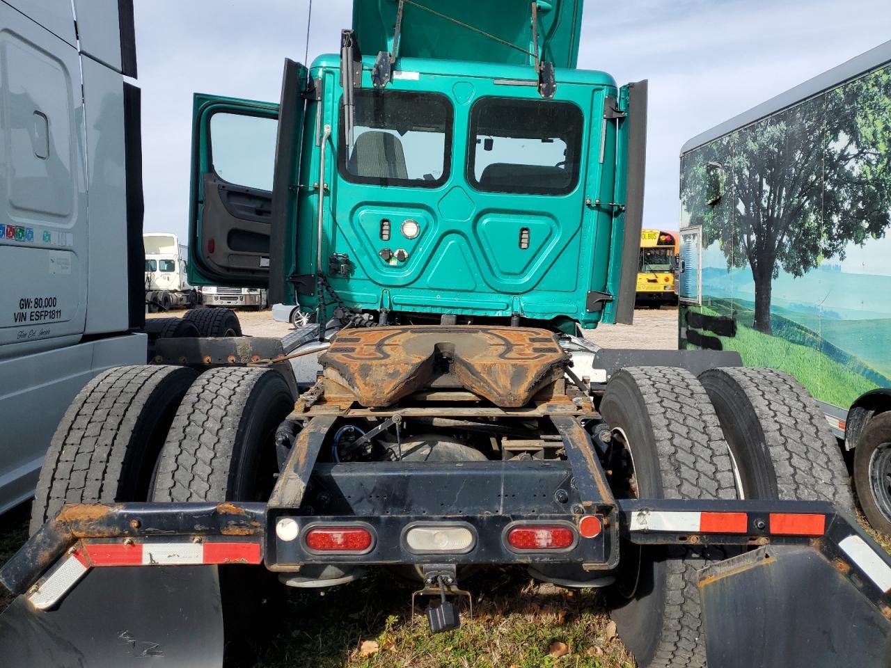 2019 Freightliner Cascadia 125 Semi Truck