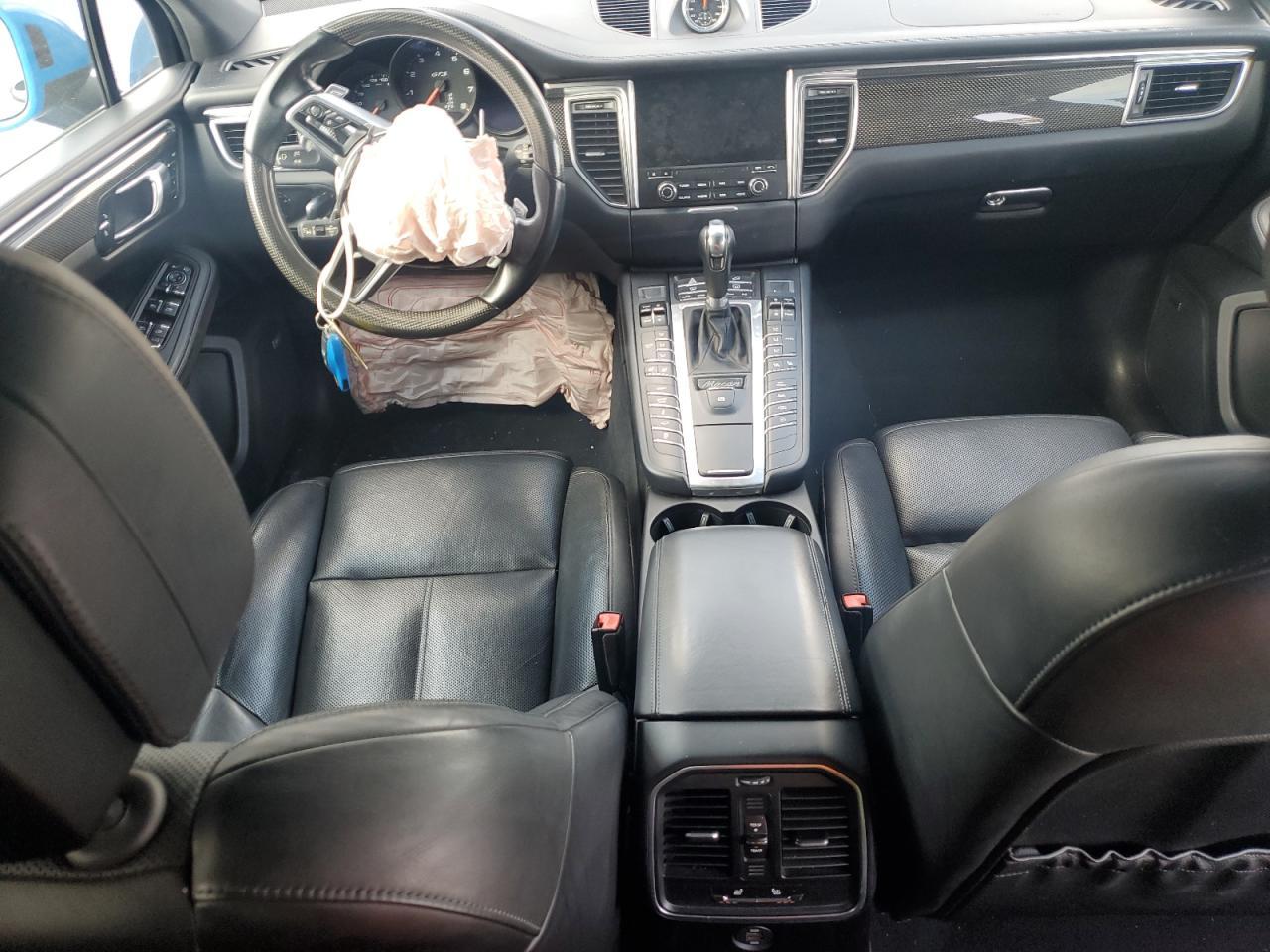 2018 Porsche Macan gts