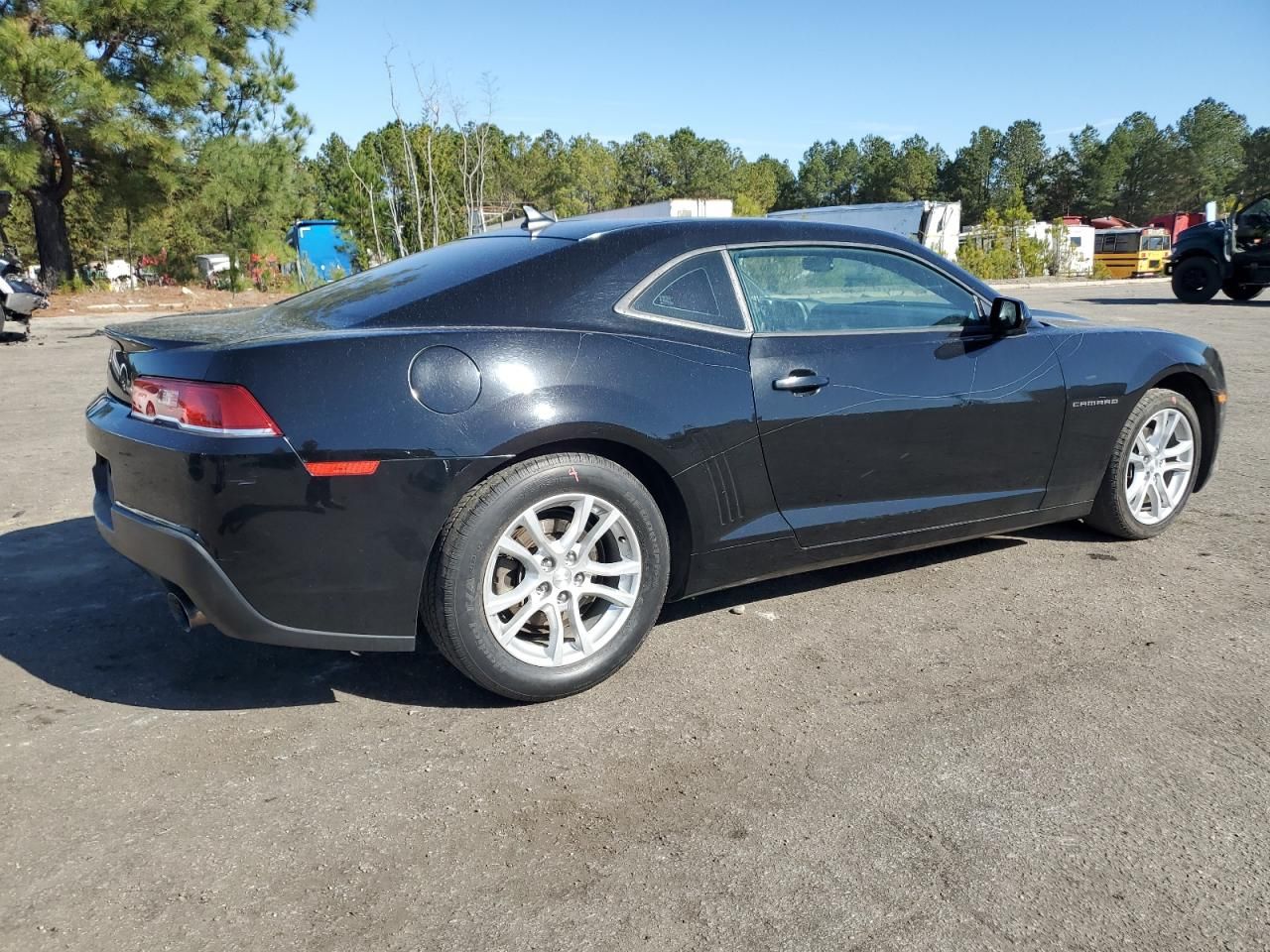 2023 Hyundai 2023 Chevrolet Camaro ls