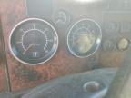 2005 Kenworth T600 Semi Truck