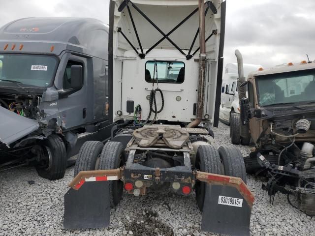 2017 Peterbilt 579 Semi Truck