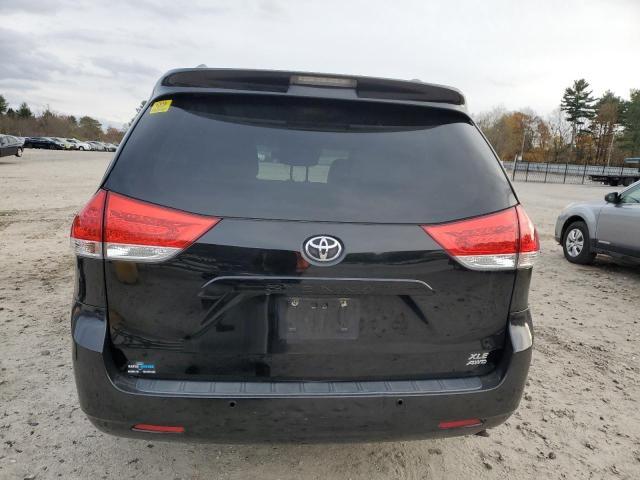 2013 Toyota Sienna xle
