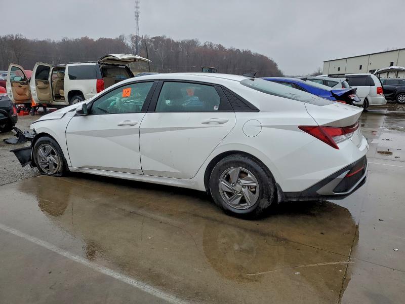 2024 Hyundai Elantra se