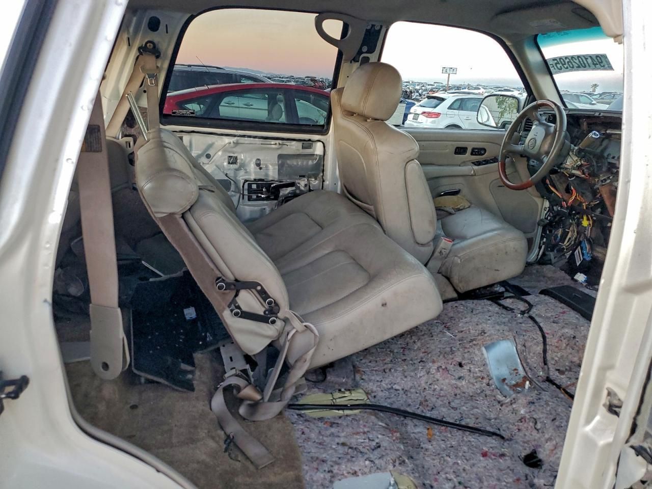 2002 Cadillac Escalade Luxury