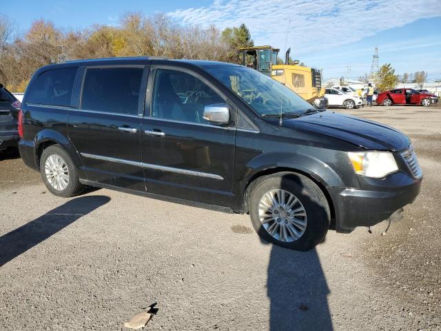2013 Chrysler Town & Country Limited