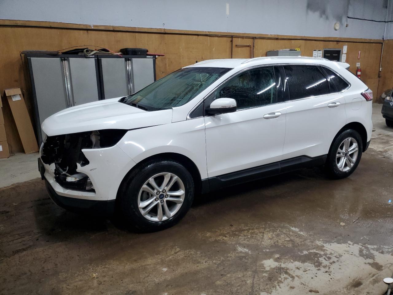 2019 Ford Edge sel