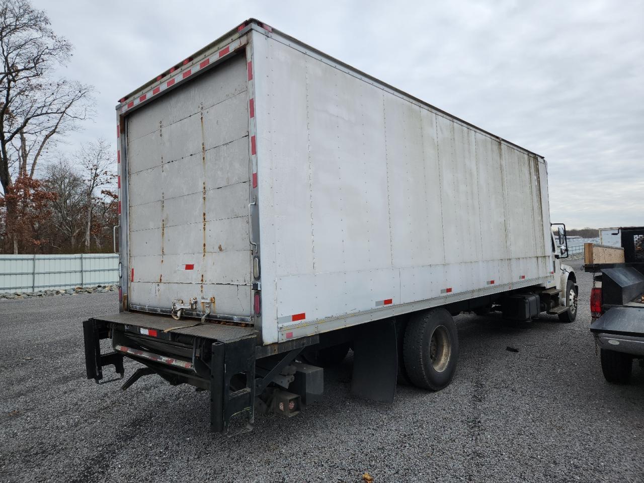 2013 Freightliner Business Class M2 BOX Truck