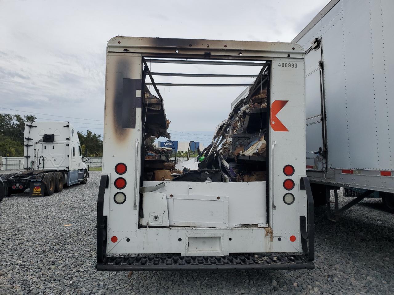 2018 Freightliner Chassis M Delivery Truck