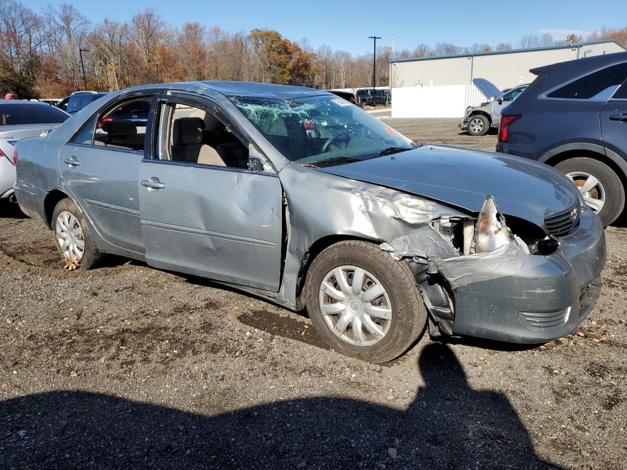 2005 Toyota Camry le