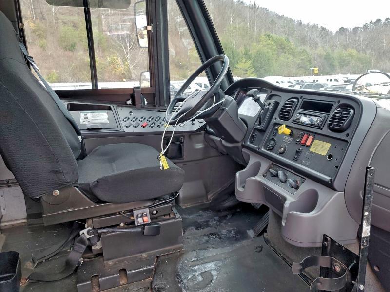 2011 Thompson 2011 Freightliner B2 School Bus