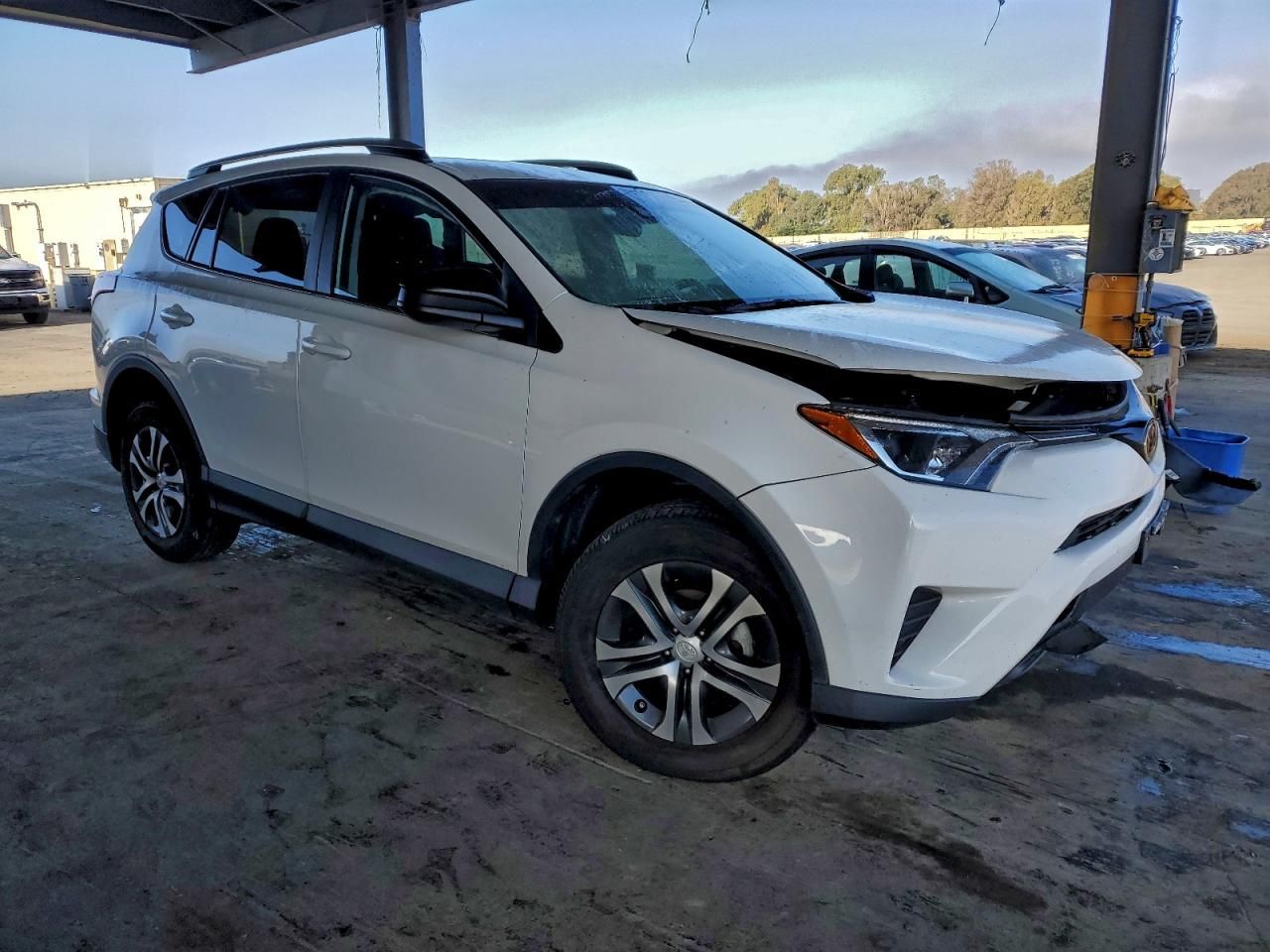 2018 Toyota Rav4 le
