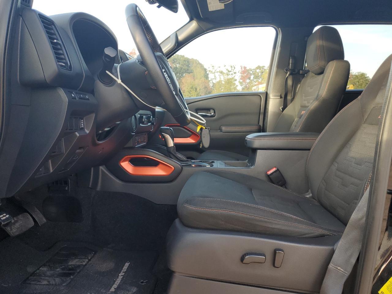 2022 Nissan Frontier s