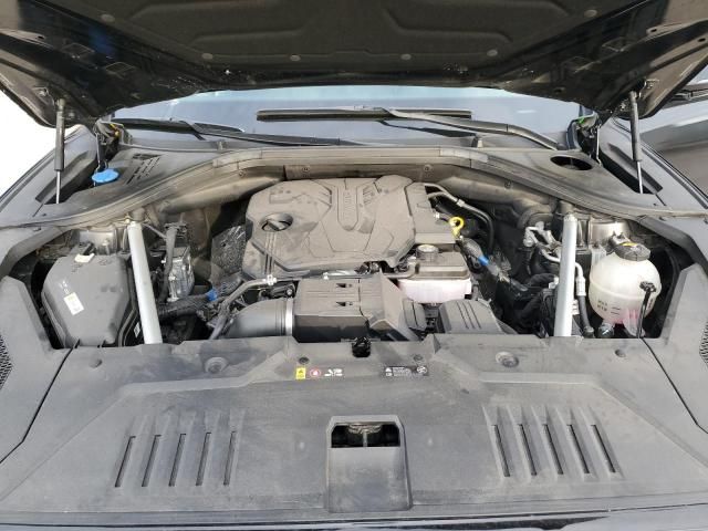 2024 Genesis GV70 Base