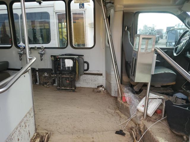 2020 Chevrolet Express G4500 Shuttle Bus