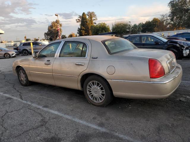 2010 Lincoln Town car Signature Limited