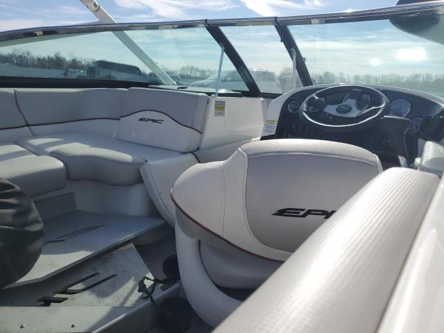 2013 Epic Wake Boat