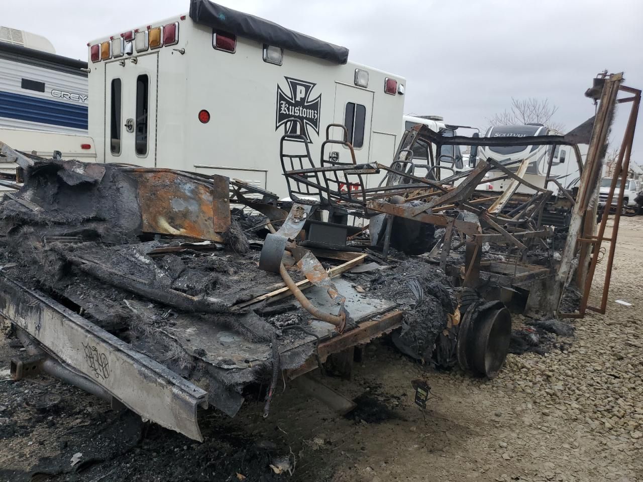 2004 Ford Econoline E350 Super Duty Cutaway Van