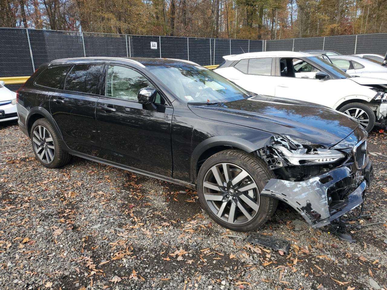 2026 Volvo V90 Cross Country Ultra