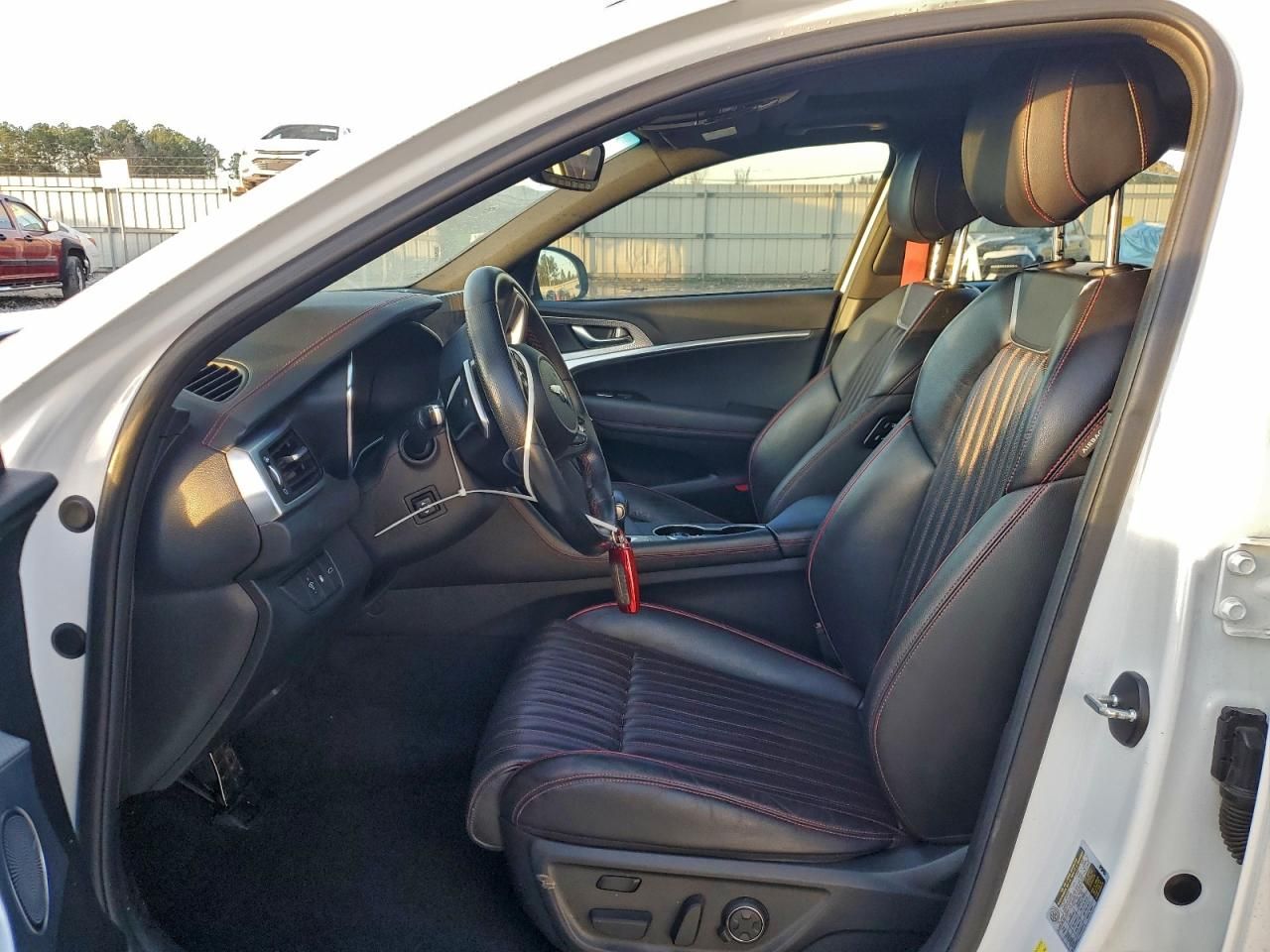 2022 Genesis G70 Base