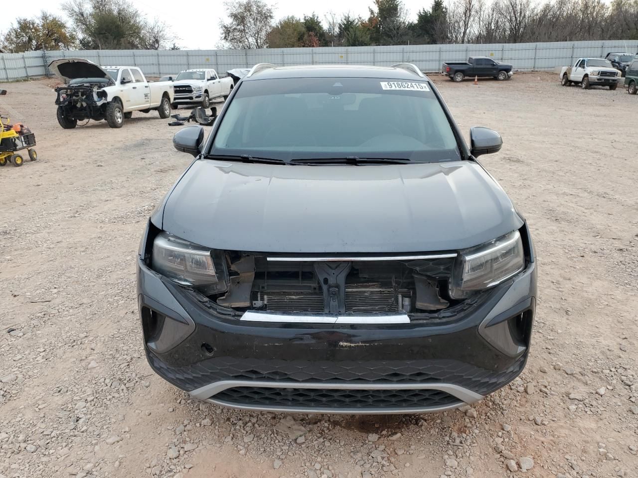 2024 Volkswagen Taos se