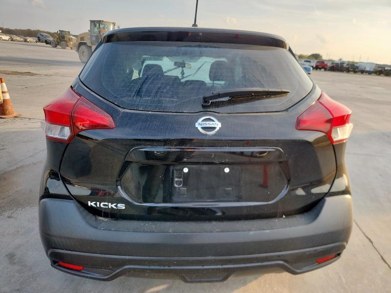 2019 Nissan Kicks s