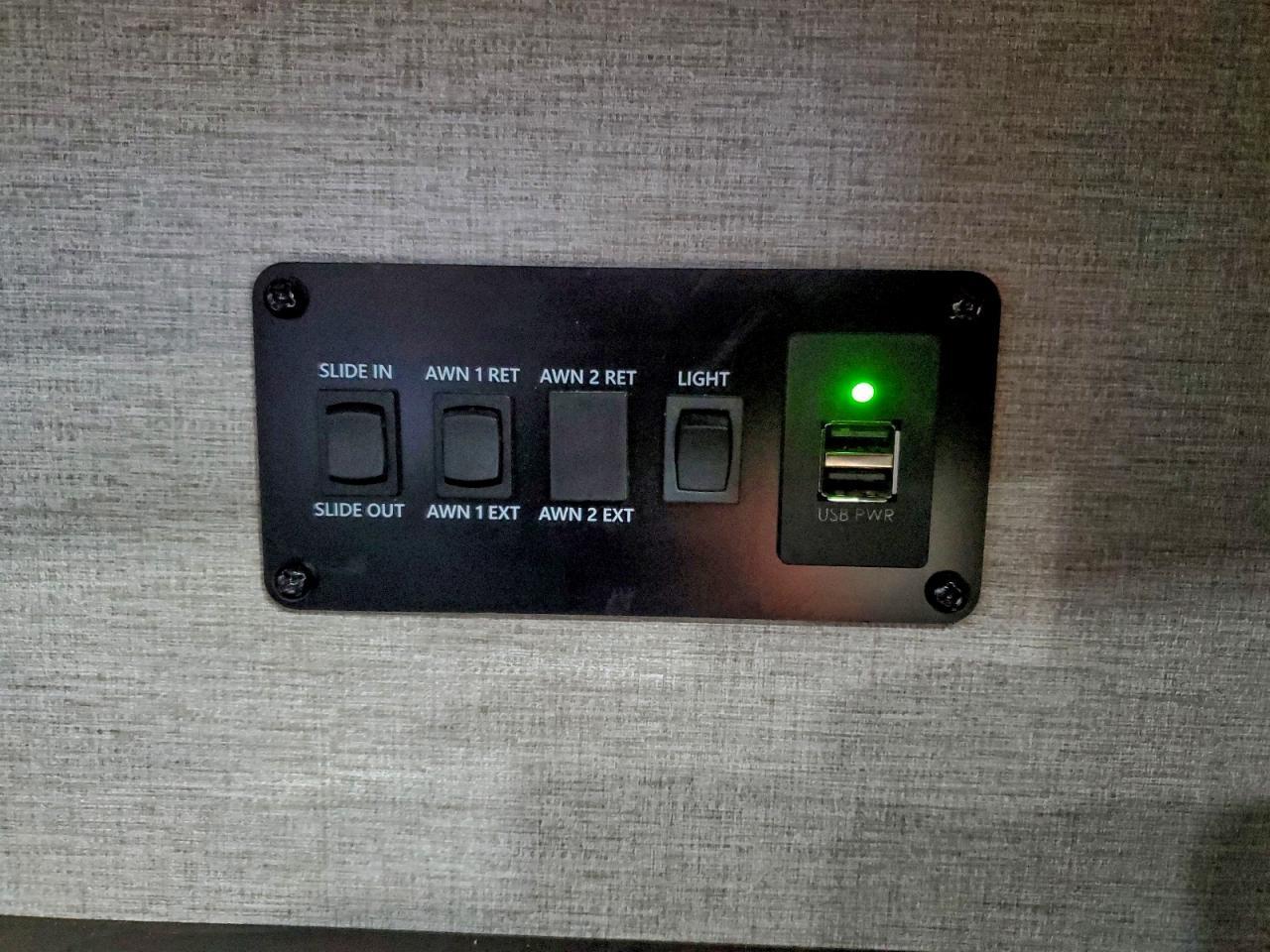 2022 Grand Design Momentum M