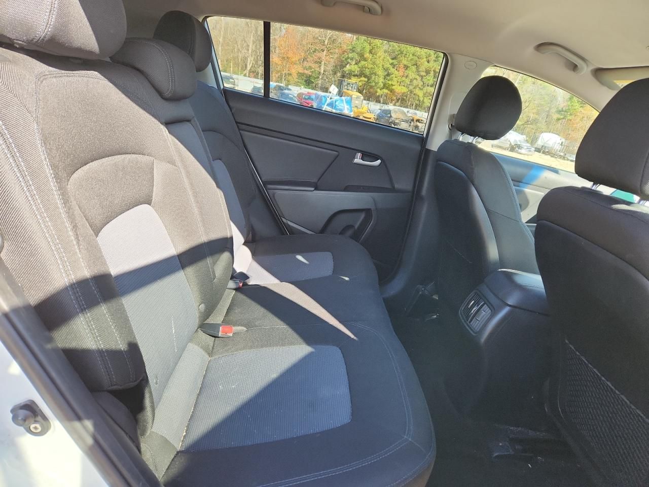 2014 KIA Sportage lx