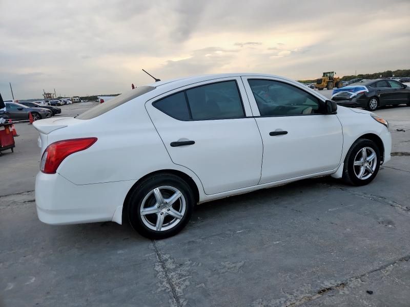 2015 Nissan Versa s