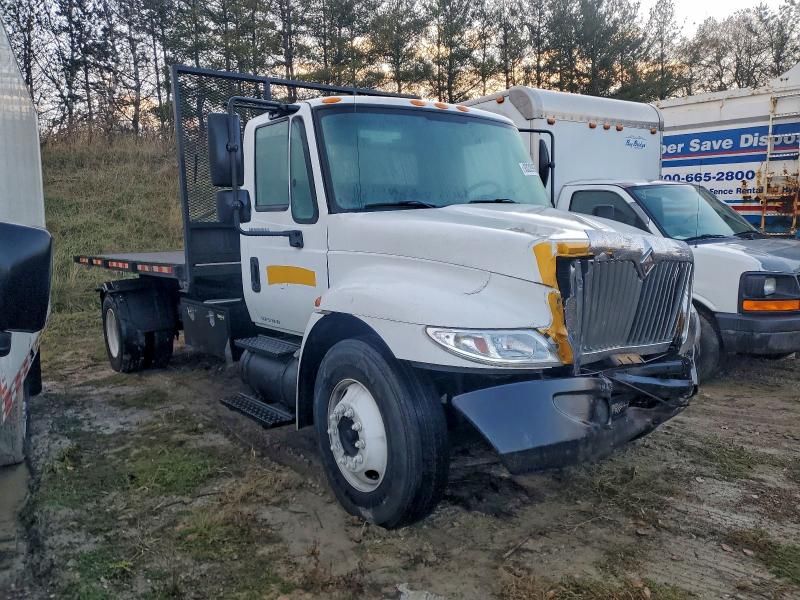 2005 International 4000 4300