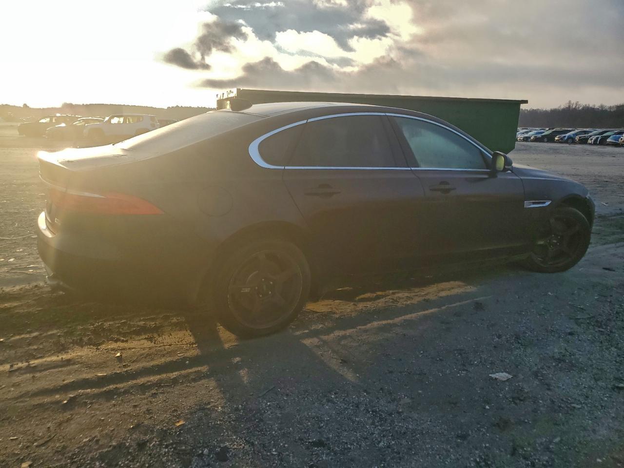 2017 Jaguar Xf Prestige