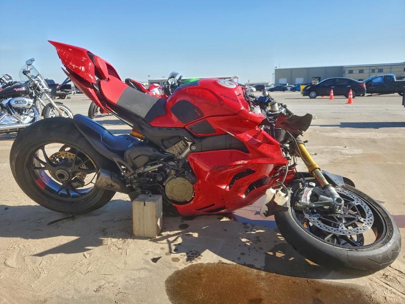 2022 Ducati Panigale V4S