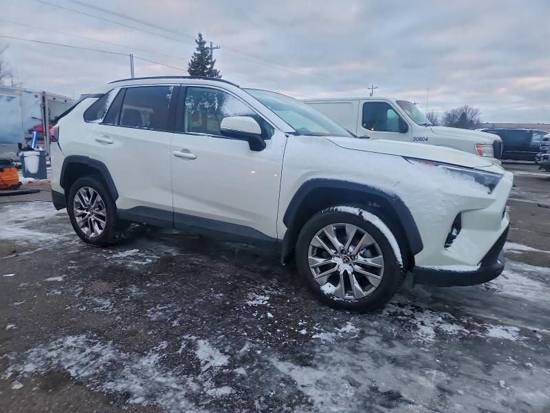 2021 Toyota Rav4 xle Premium