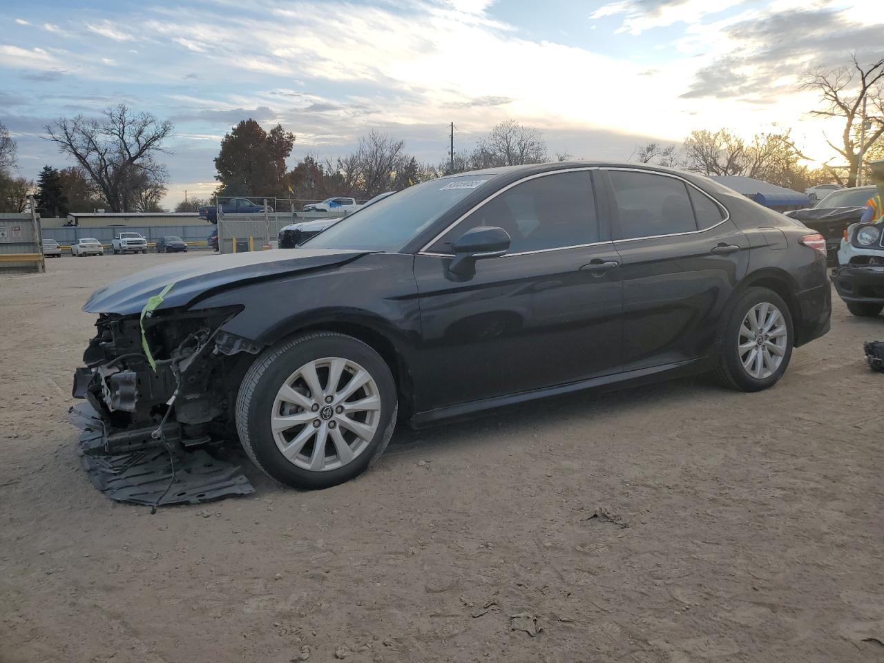 2020 Toyota Camry le