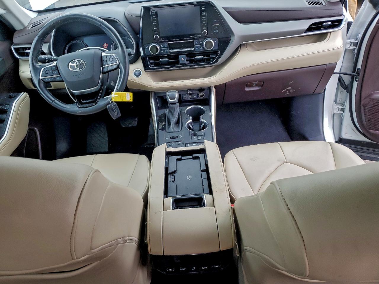 2021 Toyota Highlander xle