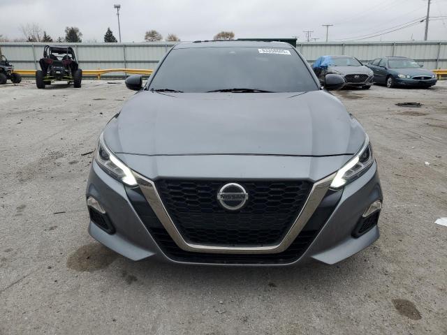 2020 Nissan Altima sr