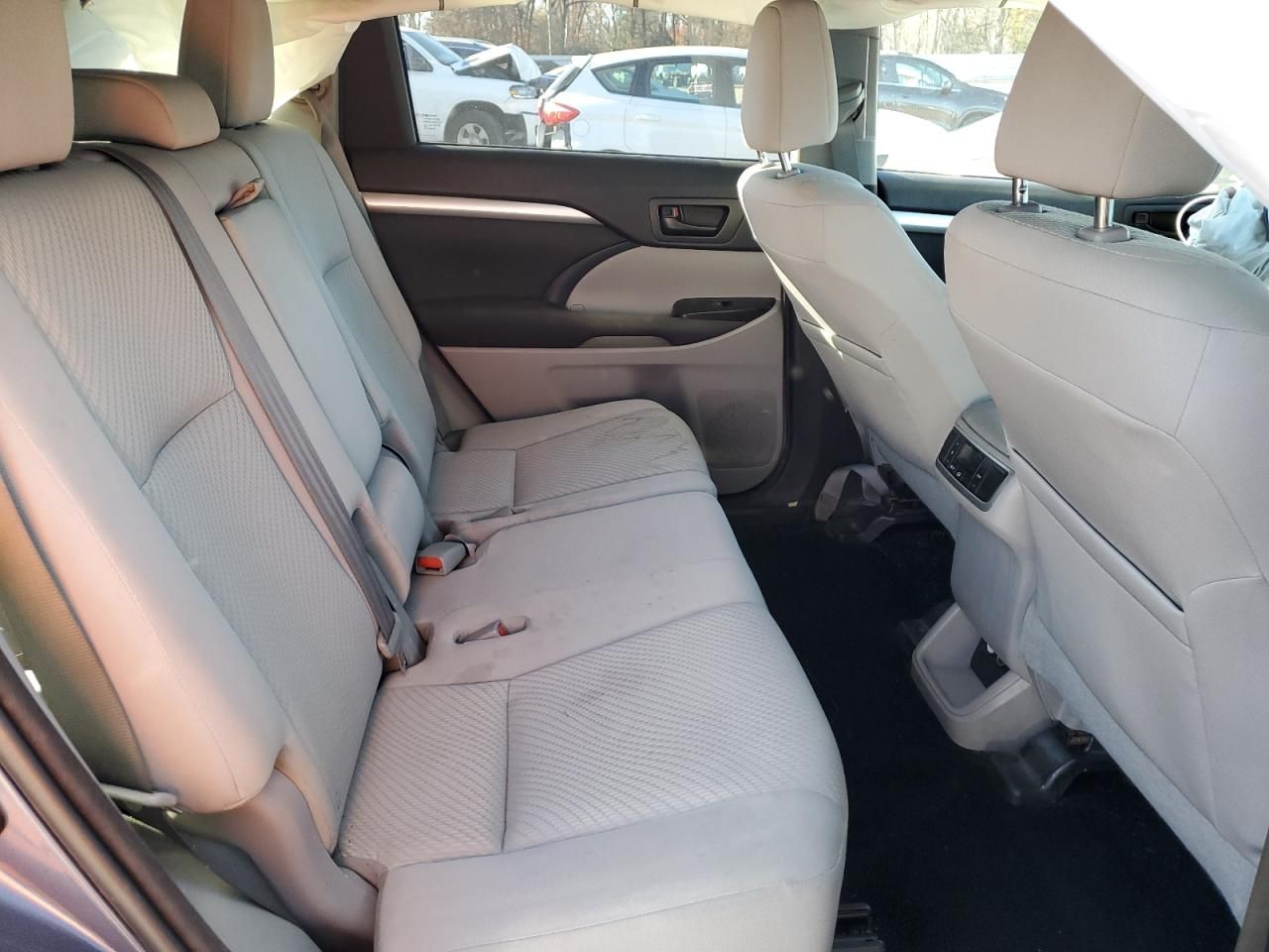 2014 Toyota Highlander le