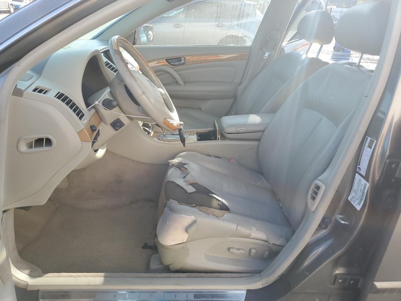 2004 Infiniti Q45