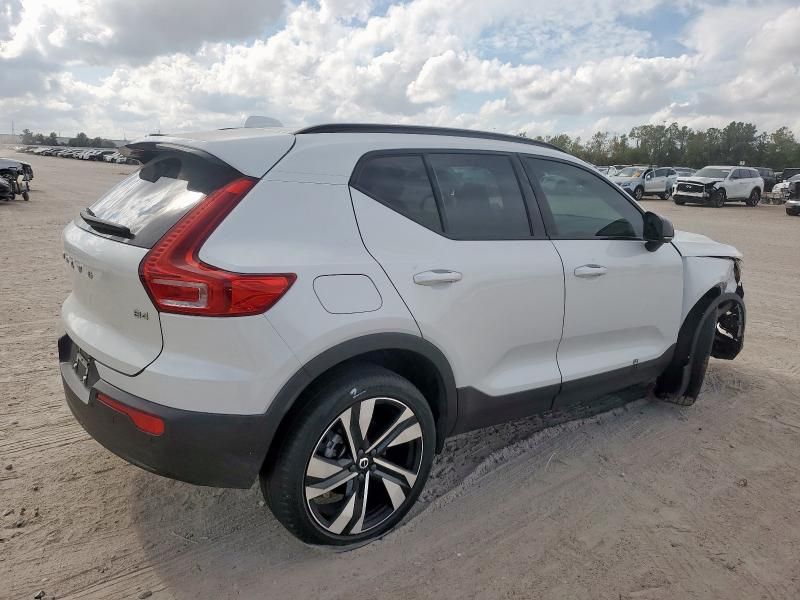 2023 Volvo Xc40 Plus